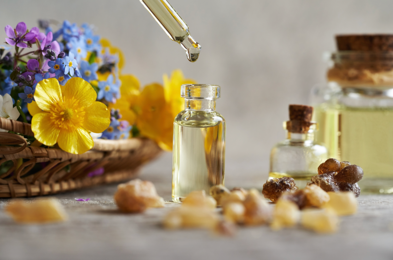 Aromatherapy for Beginners: Your Guide to Choosing the Right Essential Oils